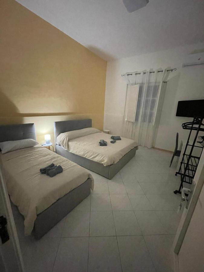 Lavica Airport Catania B&B Екстериор снимка